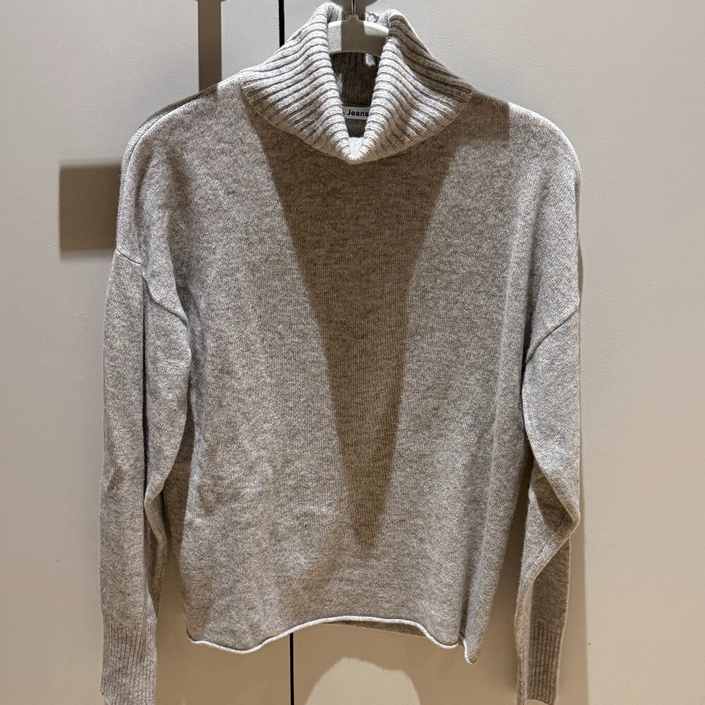 Sweater - Picture 2 of 3